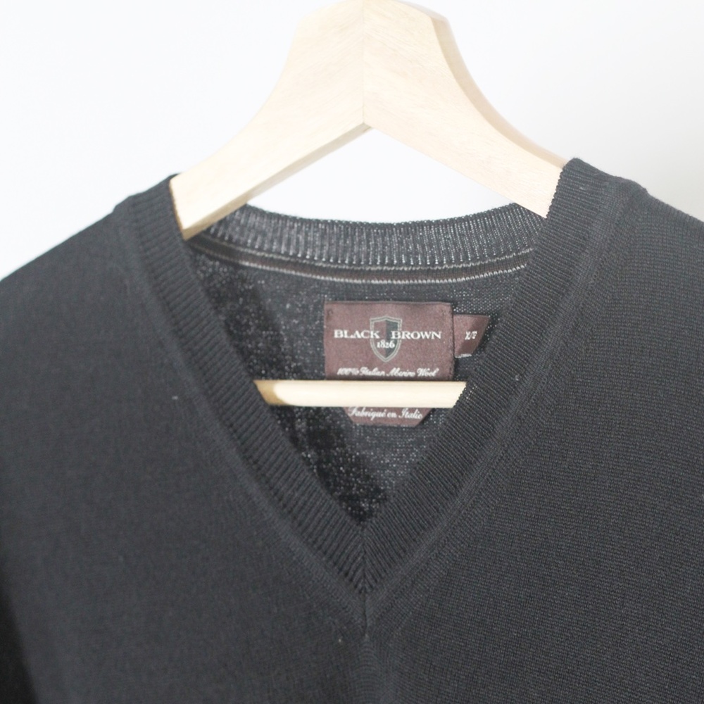 Black Brown 1826 Men's Black Wool V-Neck Sweater